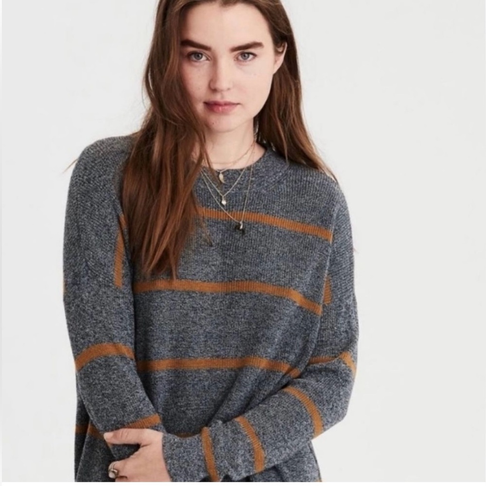 American Eagle Outfitters Gray and Tan Striped Women's Sweater, Small